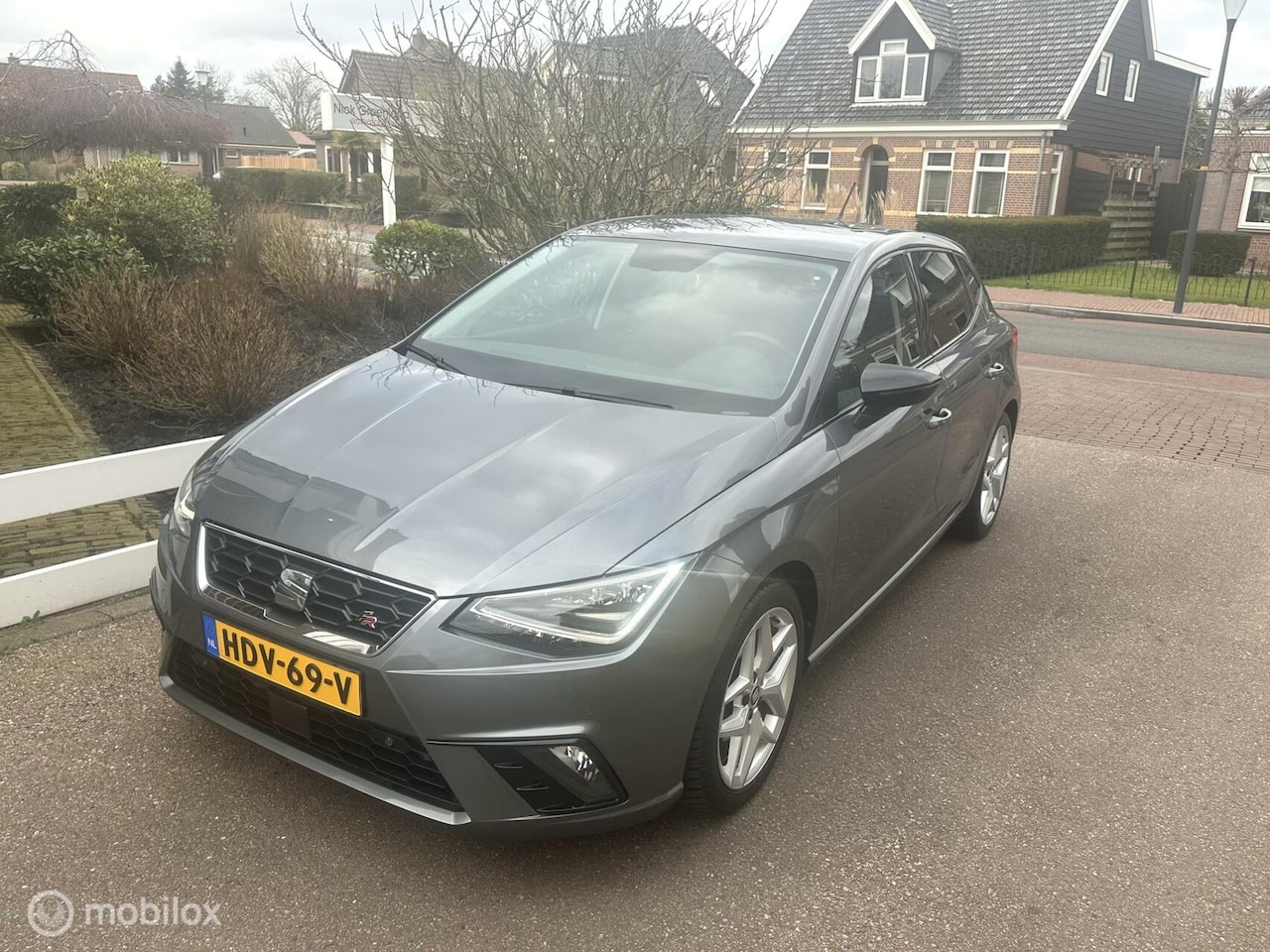 Seat Ibiza - 1.0 TSI FR 116PK ACHTERUITRIJ CAMERA SFEERVERLICHTING CARPLAY STOELVERWARMING ZEER MOOIE A - AutoWereld.nl