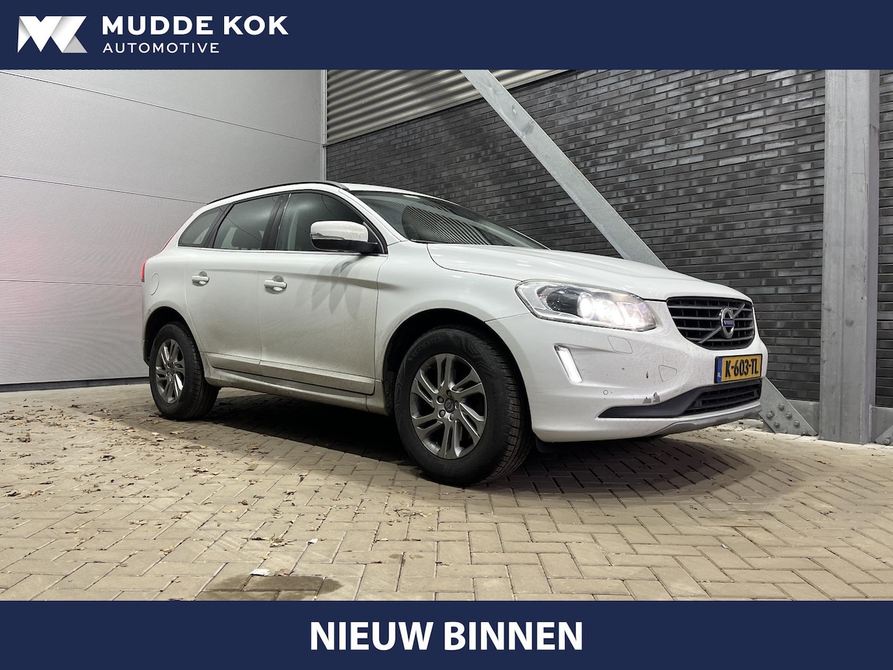 Volvo XC60 - D4 FWD Polar+ | Incl. BTW | Automaat | Stoelverwarming | Xenon | PDC V+A | Navigatie - AutoWereld.nl