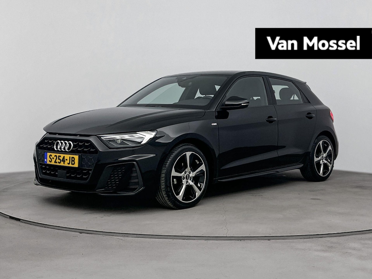 Audi A1 Sportback - 25 TFSI S edition | Navigatie | Airco | Cruise Control | S-Line | 17 Inch Velgen | - AutoWereld.nl