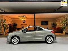 Peugeot 207 CC - 1.6 VTi Roland Garros NAP Trekhak Leder Cruise Clima Rijklaar