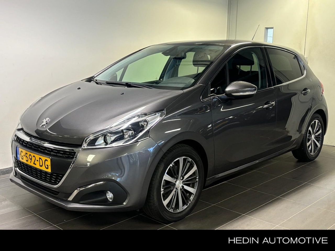 Peugeot 208 - 1.2 82PK Allure NAVIGATIE | CAMERA | AIRCO | CRUISE CONTROL | APPLE CARPLAY / ANDROID AUTO - AutoWereld.nl