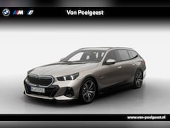 BMW 5-serie Touring - 530e M Sport Edition | M Sport Pro | Innovation Pack | Travel Pack | Comfort Pack