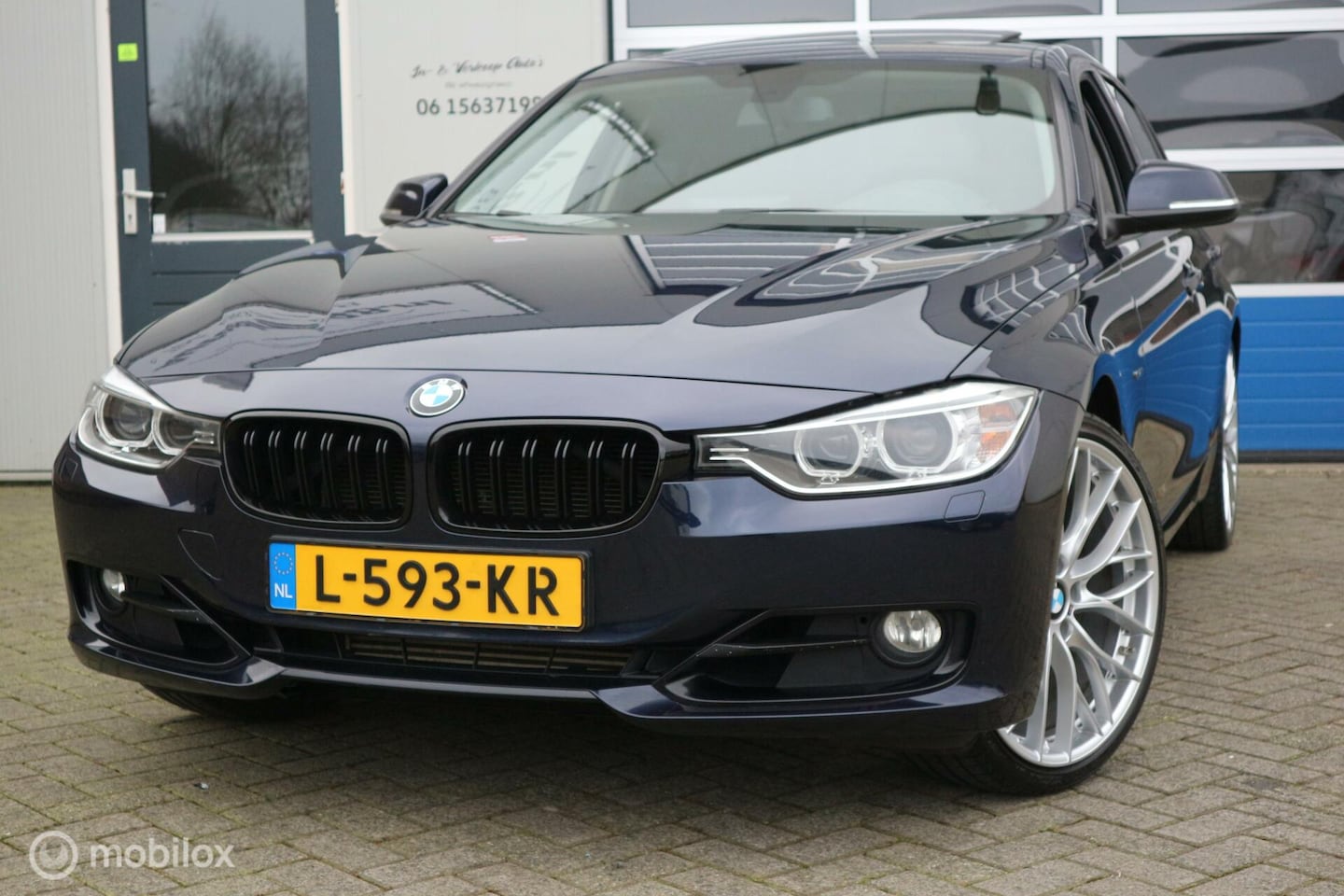 BMW 3-serie - 320i High Executive SPORT XENON/SCHUIFDAK/LMV - AutoWereld.nl