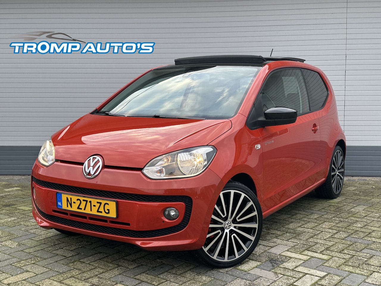 Volkswagen Up! - 1.0 groove up!|PANO|CRUISE|PDC|NAVI|75PK| - AutoWereld.nl