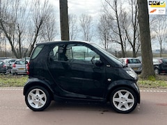 Smart City-coupé - & pulse AUTOMAATPANOAPKKOOPJE