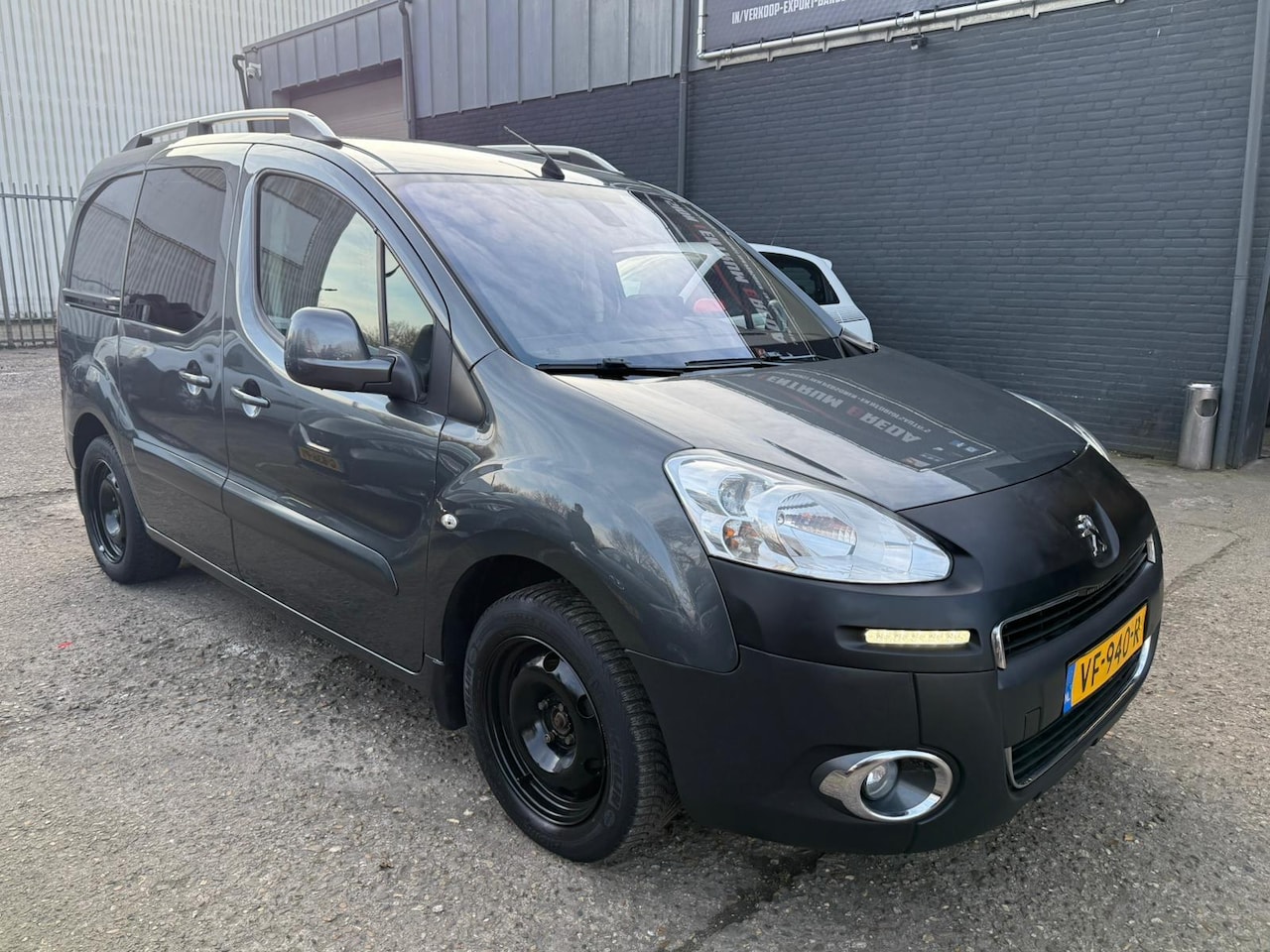 Peugeot Partner - 120 1.6 e-HDI L1 XT Profit + 2Tronic VERSNELLINGSBAK KAPOT | AIRCO | CRUISE - AutoWereld.nl