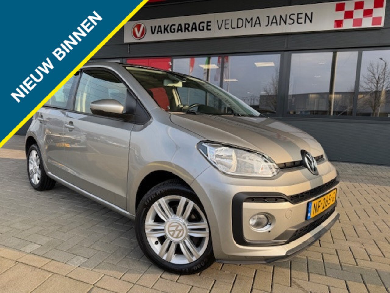 Volkswagen Up! - 1.0 TSI 90 PK HIGH UP! PANODAK/NAVI/LMV/PDC/STOELVERW./ETC. - AutoWereld.nl