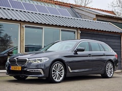 BMW 5-serie Touring - 520i High Executive (Panoramadak / Trekhaak / Sportstoelen / Leder / Led / Onderhouden / N