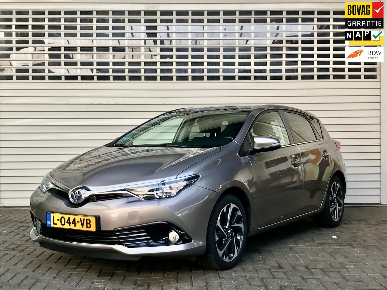 Toyota Auris - 1.2T Dynamic 1.2T Dynamic - AutoWereld.nl