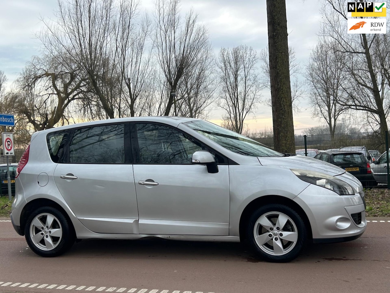 Renault Scénic - 1.6 Dynamique CLIMA!NAVI!6BAK!KOOPJE! - AutoWereld.nl