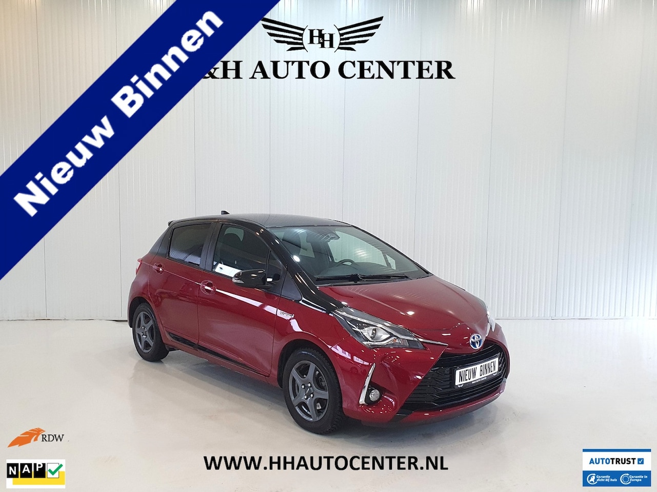 Toyota Yaris - 1.5 Hybrid Bi-Tone Plus |DEALER ONDERHOUDEN| - AutoWereld.nl