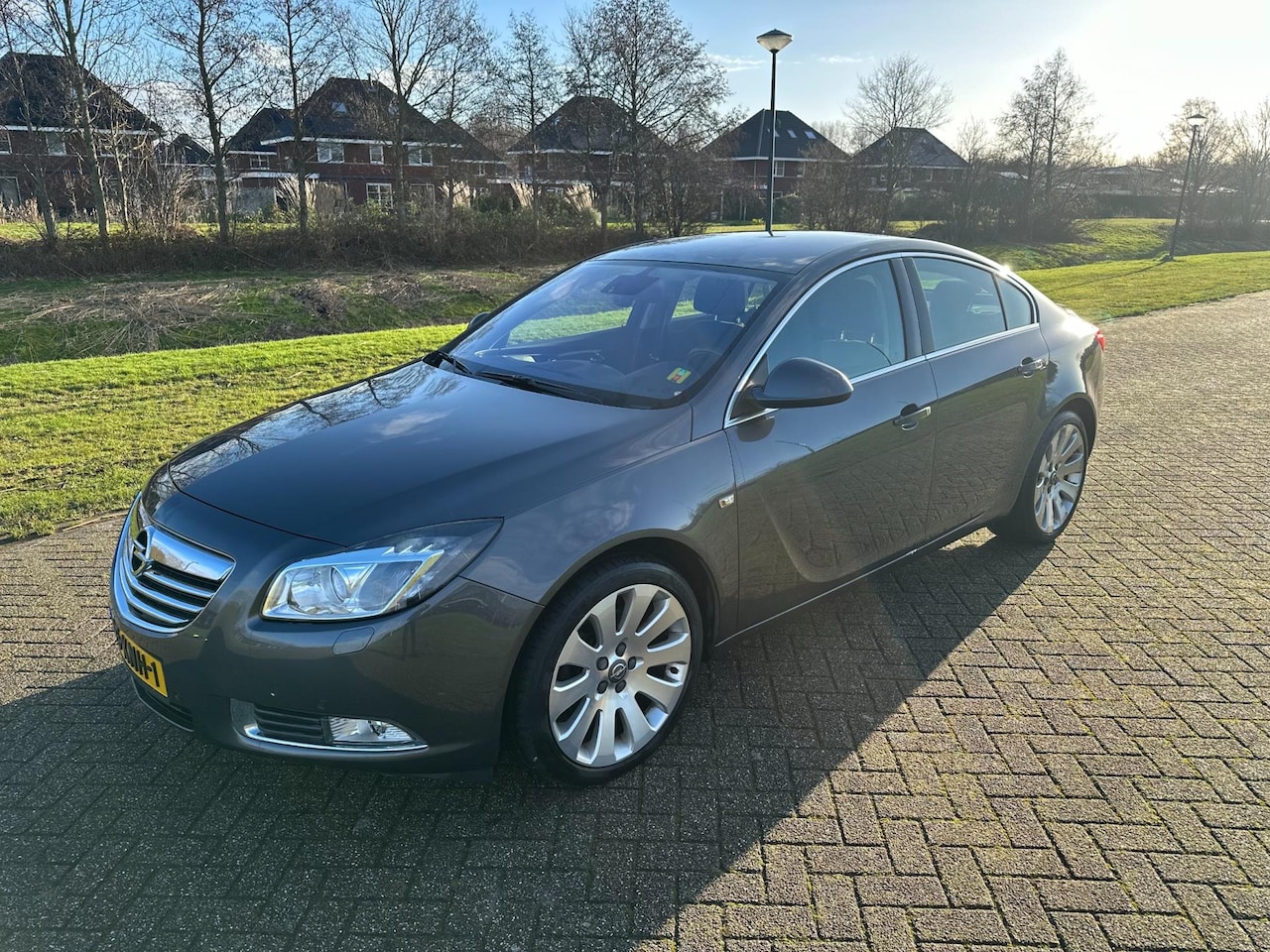 Opel Insignia - 2.0 T Executive AUTOMAAT AIRCO/CLIMA NAP LAGE KM - AutoWereld.nl