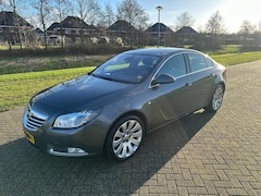 Opel Insignia - 2.0 T Executive AUTOMAAT AIRCO/CLIMA NAP LAGE KM