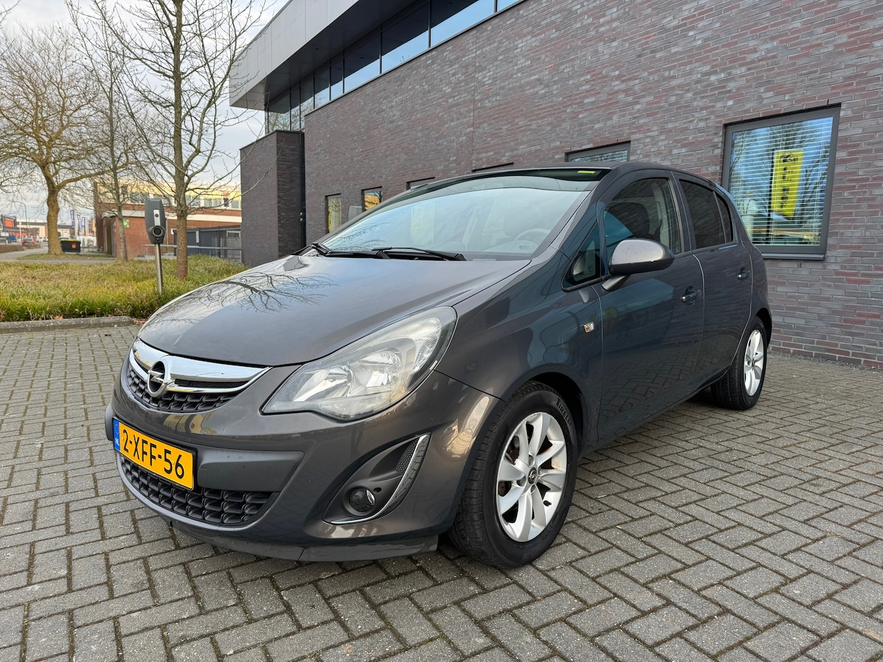 Opel Corsa - 1.2-16V Design Edition 1.2-16V Design Edition - AutoWereld.nl