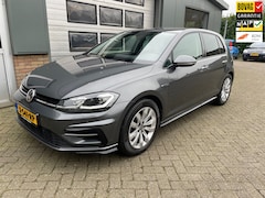 Volkswagen Golf - 1.5 TSI Highline Business R, Automaat