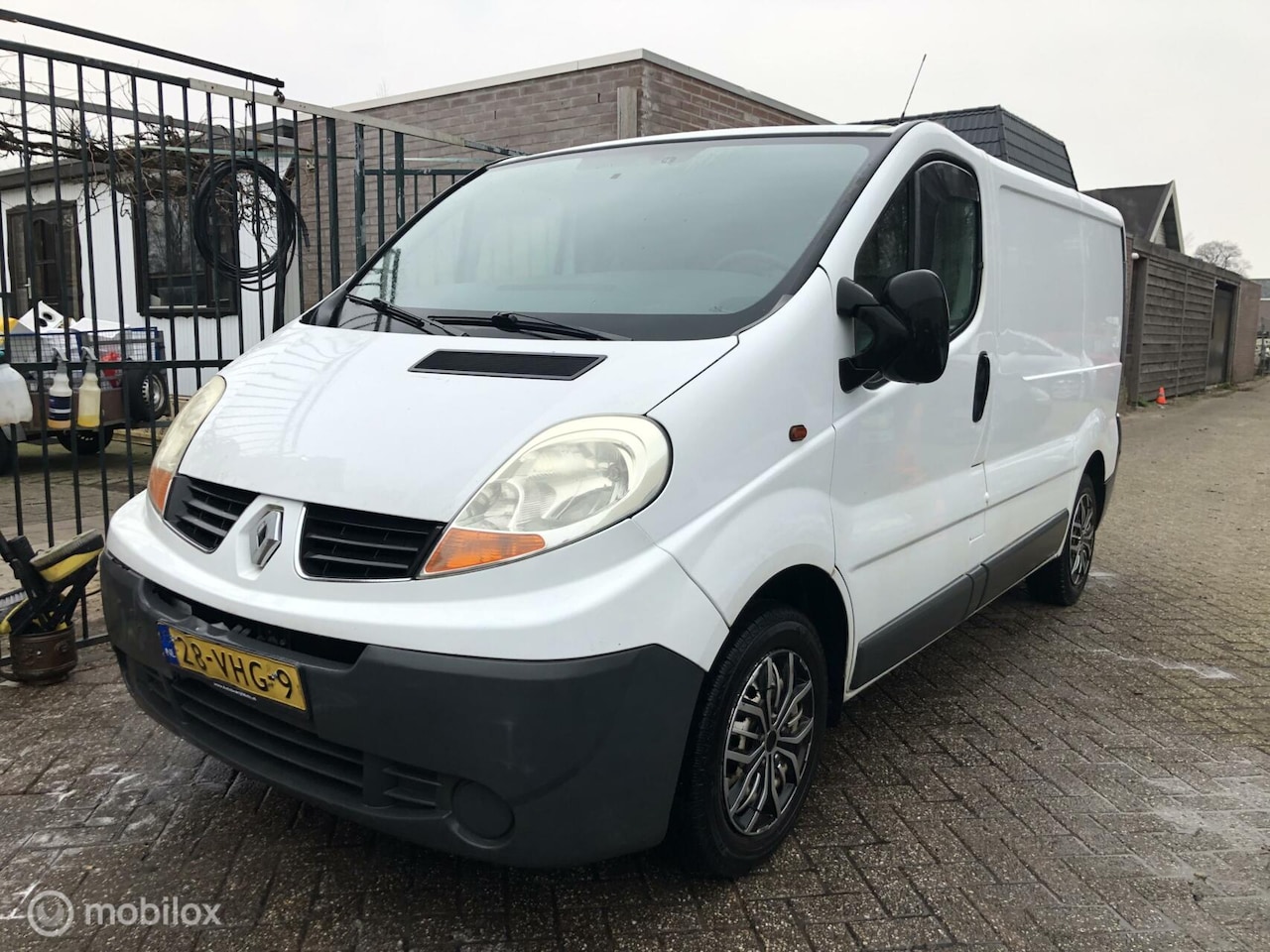 Renault Trafic - bestel 2.0 dCi T27 L1H1 - AutoWereld.nl