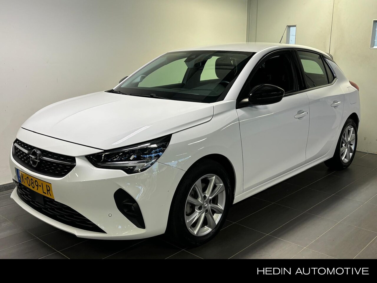 Opel Corsa - 1.2 Elegance AUTOMAAT | NAVI VIA APP | APPLE CARPLAY ANDROID AUTO | AIRCO | ACHTERUITRIJ C - AutoWereld.nl