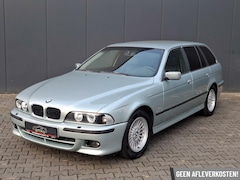 BMW 5-serie Touring - 523i Executive / YOUNGTIMER / AUTOMAAT / LEDER