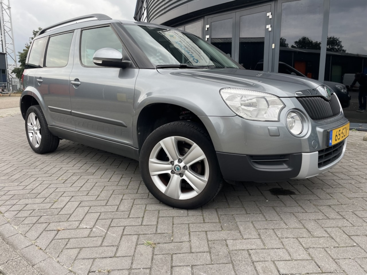 Skoda Yeti - | EERSTE EIGENAAR | VEEL RUIMT 1.2 TSI Ambition - AutoWereld.nl