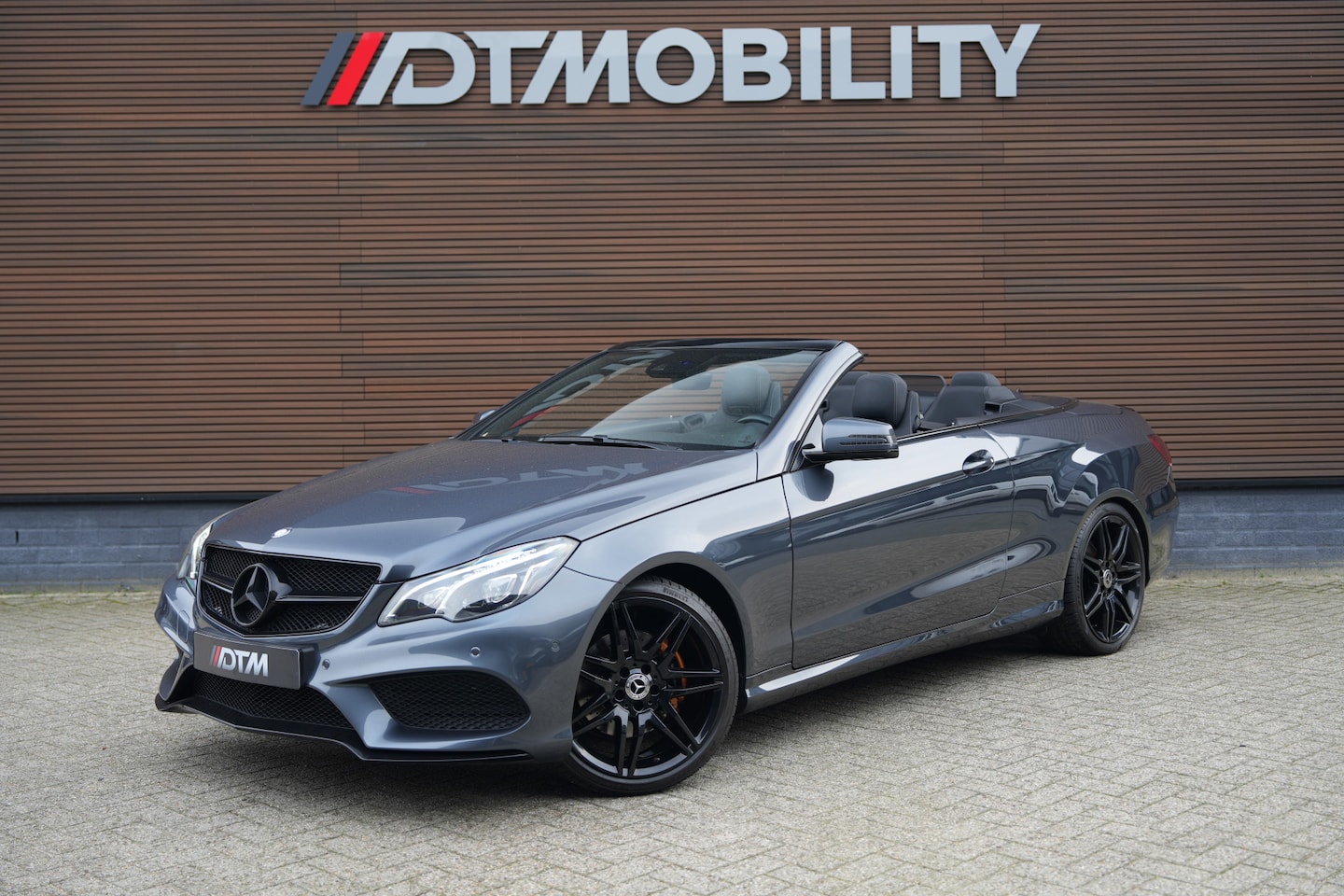 Mercedes-Benz E-klasse Cabrio - 250 Prestige Sport Edition | AMG | Leder | Navigatie | Harman/Kardon | - AutoWereld.nl