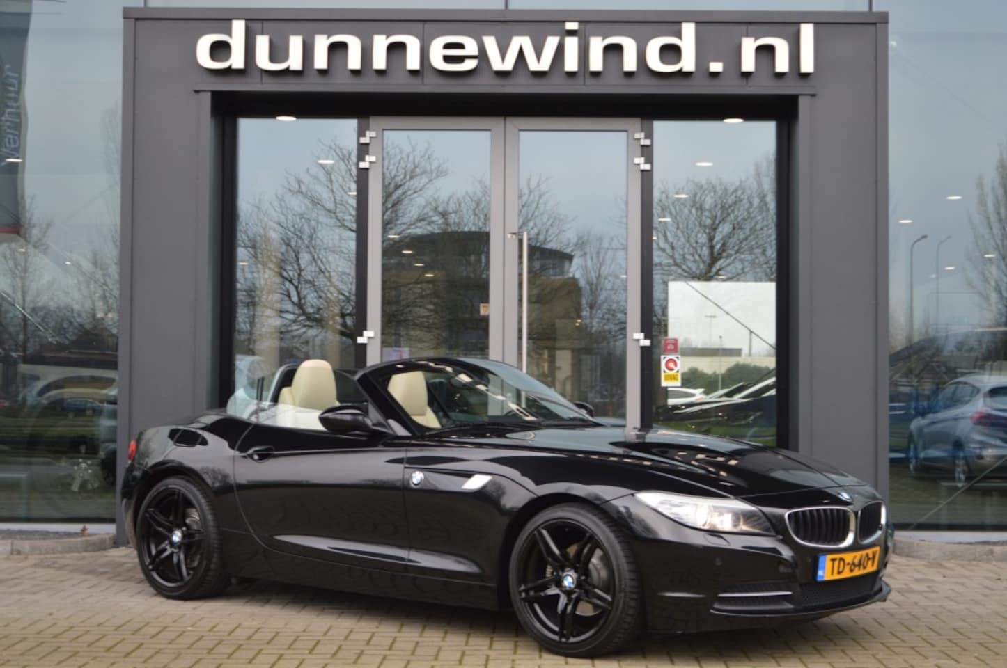 BMW Z4 Roadster - Roadster sDrive23i Executive *Leder*Clima*Navi - AutoWereld.nl