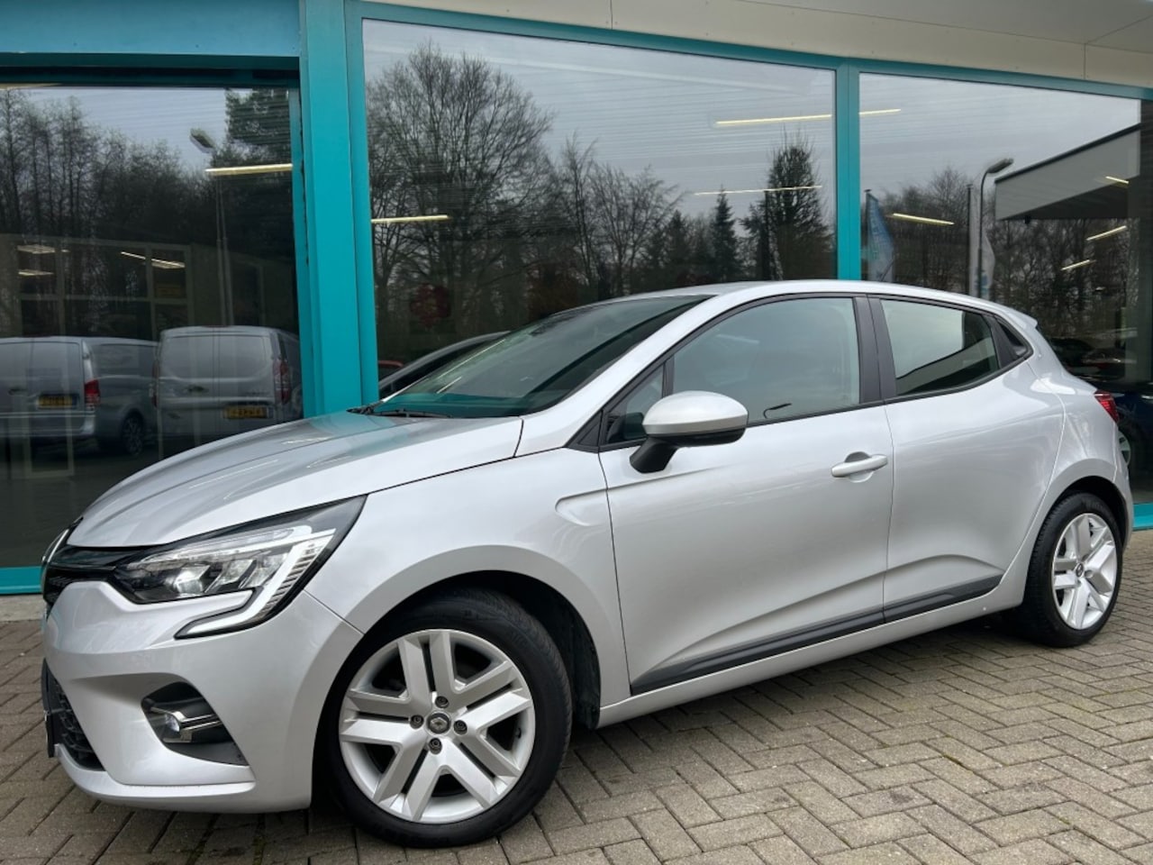 Renault Clio - 1.0 TCE SPORT LED, CarPlay, Navi, Climate, PDC - AutoWereld.nl