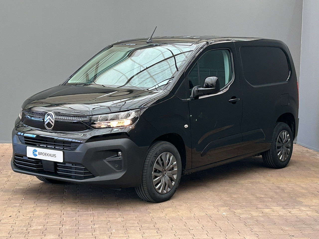 Citroën Berlingo - 1.5 BlueHDi 130 EAT8 S&S L1 € 3.100,- Voorraad Voordeel | Pakket Winter | 10” SD Radio DAB - AutoWereld.nl