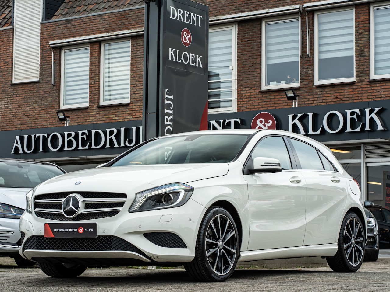 Mercedes-Benz A-klasse - 180 Prestige XENON NAVI CRUISE LEER PDC STOELVERW 155000KM!! - AutoWereld.nl