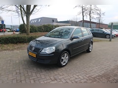 Volkswagen Polo - 1.4-16V Comfortline