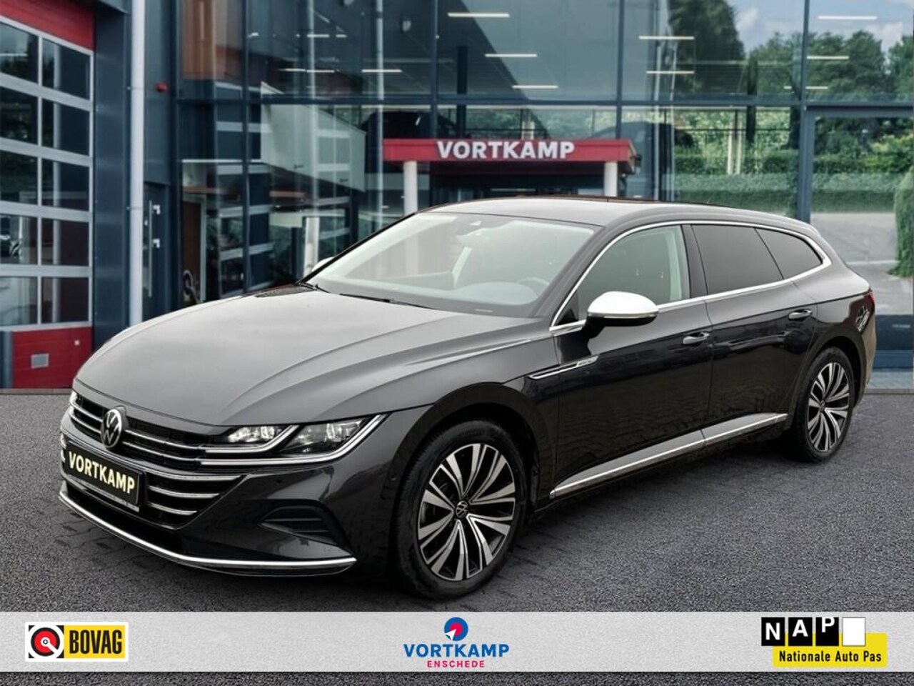 Volkswagen Arteon Shooting Brake - 1.4 TSI DSG ELEGANCE E-HYBRID TREKHAAK/CAMERA/NAVI/ACC/STOELVERW - AutoWereld.nl