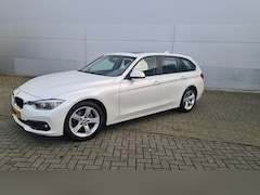 BMW 3-serie Touring - 320i Centennial Executive | Panoramadak | BMW Service Inclusief (9/2027 of 36.000 km)