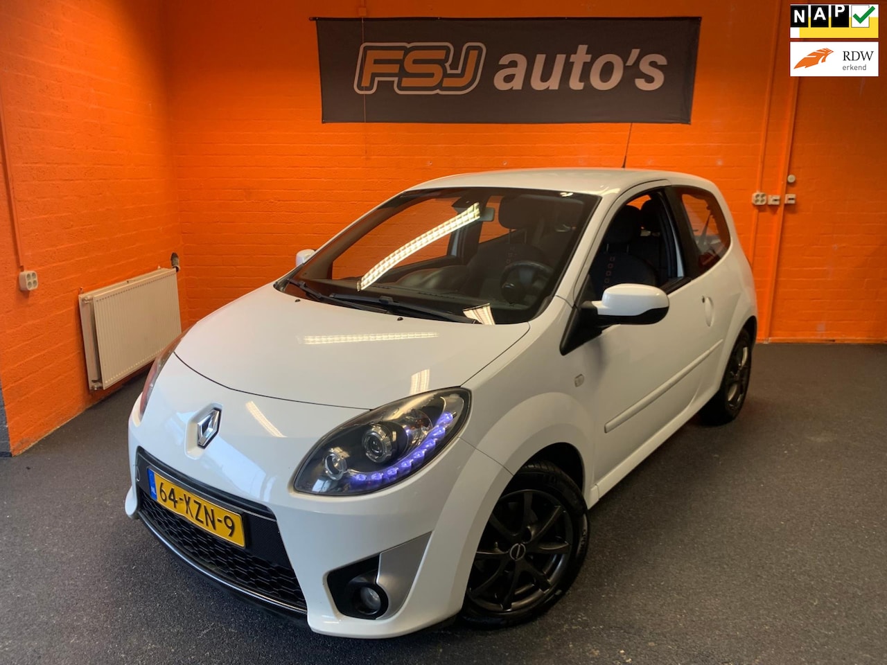 Renault Twingo - 1.2-16V / DYNAMIQUE SPORT / CRUISE / AIRCO!! - AutoWereld.nl