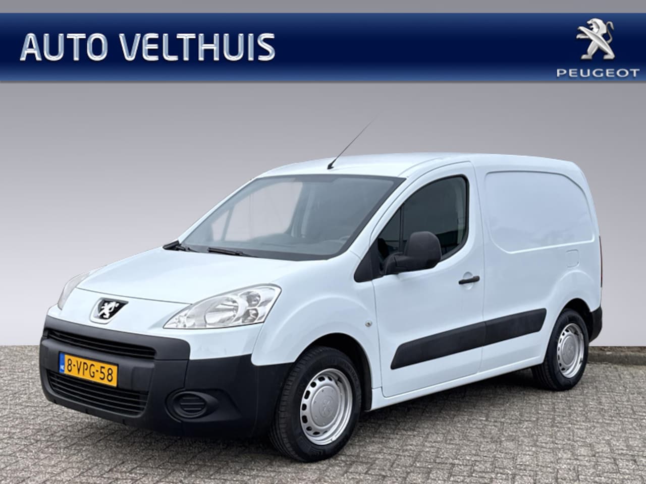 Peugeot Partner - GB 1.6 HDi L1 75pk *airco, betimmering, trekhaak* - AutoWereld.nl