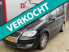 Volkswagen Touran - 1.9 TDI Highline BlueMotion PDC/CRUISE/NAVI/TREKHAAK/6BAK