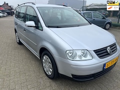 Volkswagen Touran - 1.6-16V FSI Business