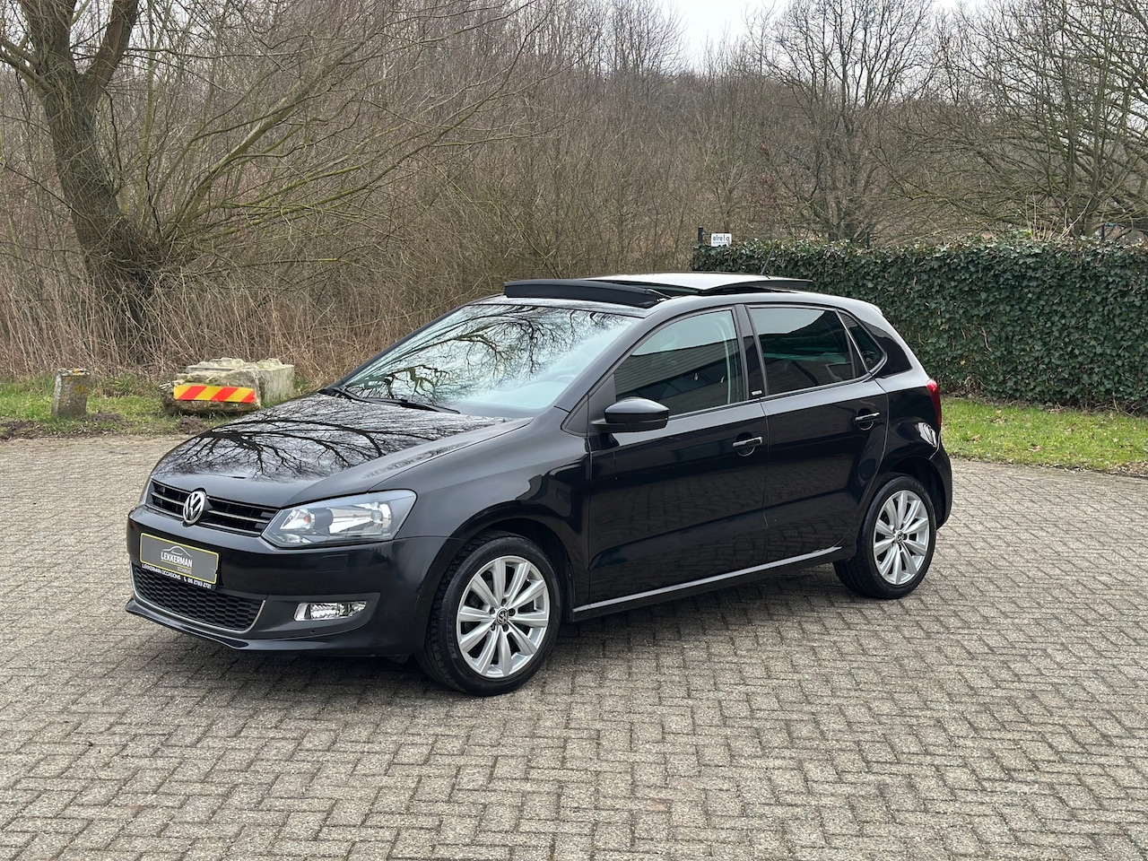 Volkswagen Polo - 1.4-16V Highline AUTOMAAT I PANORAMADAK I CRUISE I PDC - AutoWereld.nl