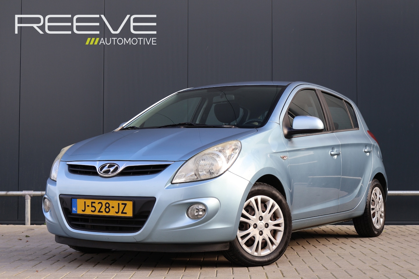 Hyundai i20 - 1.2i Business Edition | Airco | Stuurwielbediening | Isofix - AutoWereld.nl