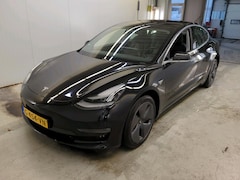 Tesla Model 3 - Long-Range AWD 351pk 75 kWh [ TREKHAAK+AUTOPILOT+620KM WLTP+PREMIUM AUDIO ]