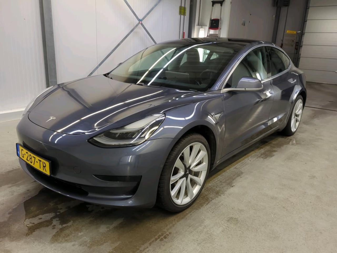 Tesla Model 3 - Long-Range RWD 75 kWh [ AUTOPILOT+PANO+PREMIUM AUDIO ] - AutoWereld.nl