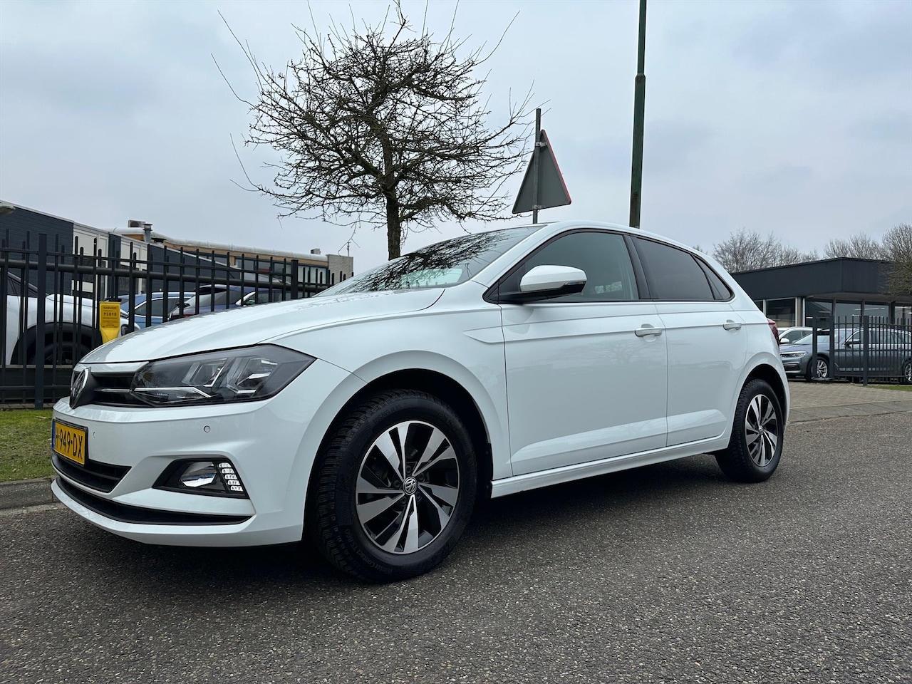 Volkswagen Polo - 1.0 TSI 95pk Comfortline Apple Carplay Digitaal Dashboard Multi Media - AutoWereld.nl