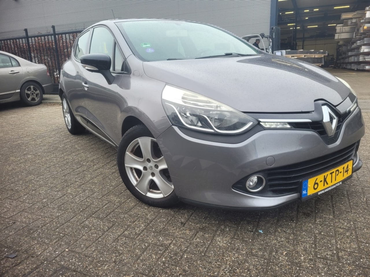 Renault Clio - 0.9 TCe Navigatie|Cruise Expression 2013 - AutoWereld.nl