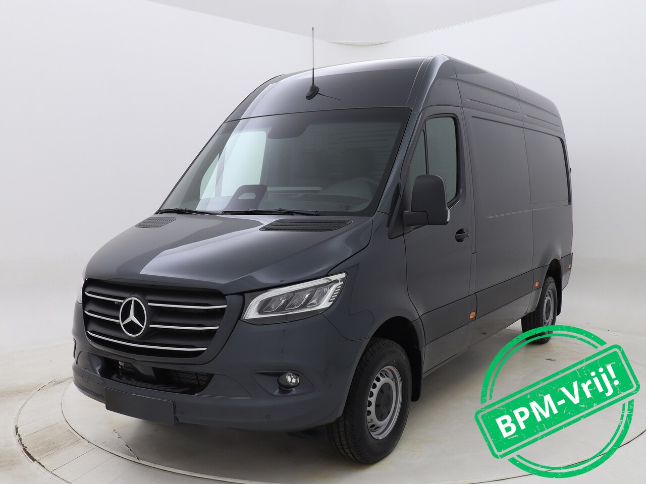 Mercedes-Benz Sprinter - 319CDI 190PK Automaat L2H2 RWD SELECT | BPM Vrij | Distronic | Thermotronic | Parkeerpakke - AutoWereld.nl