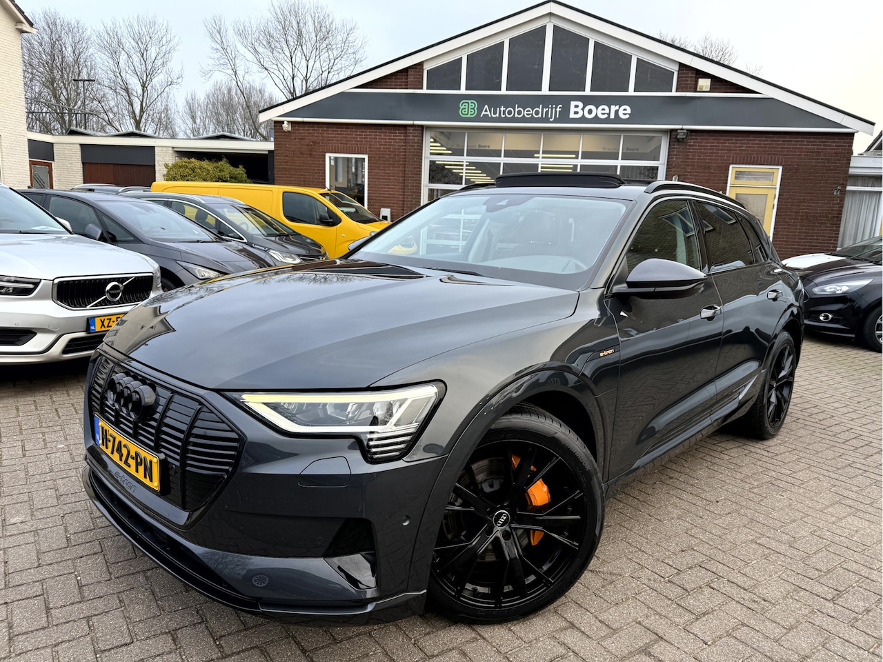 Audi e-tron - e-tron 50 quattro Launch edition Black e-tron 50 quattro Launch edition Black 21''Lmv, Panoramadak, Trekhaak - AutoWereld.nl