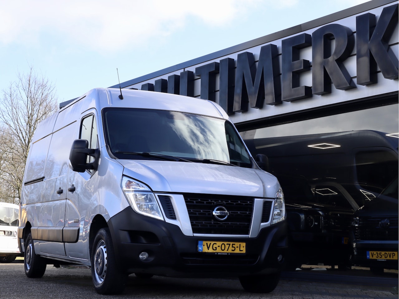 Nissan NV400 - 2.3 dCi L2H2 AIRCO - AutoWereld.nl