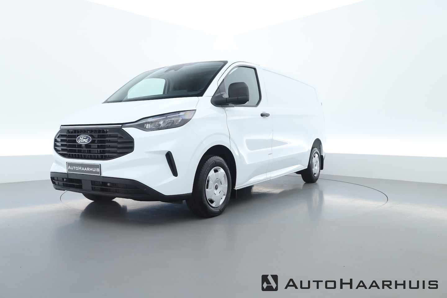 Ford Transit Custom - 320 2.0 TDCI-136pk L2H1 Trend | Clima | Navi by App | Camera | Stoel- Stuuverw. | Voorraad - AutoWereld.nl