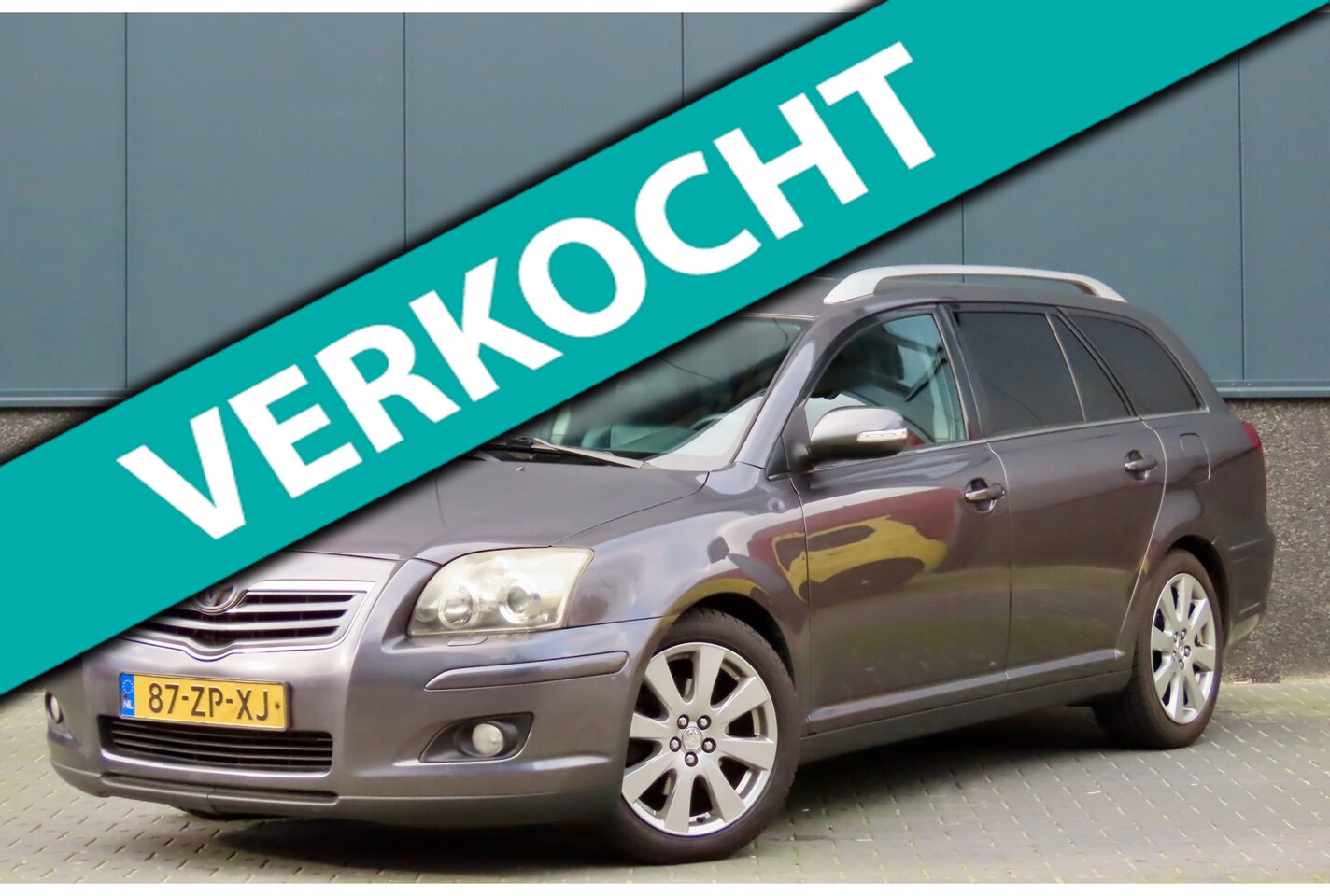 Toyota Avensis Wagon - 2.0 VVTi Executive Business Automaat - AutoWereld.nl