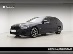 BMW 5-serie Touring - 520i M-Sport | Panorama | Laser | 19" | Camera