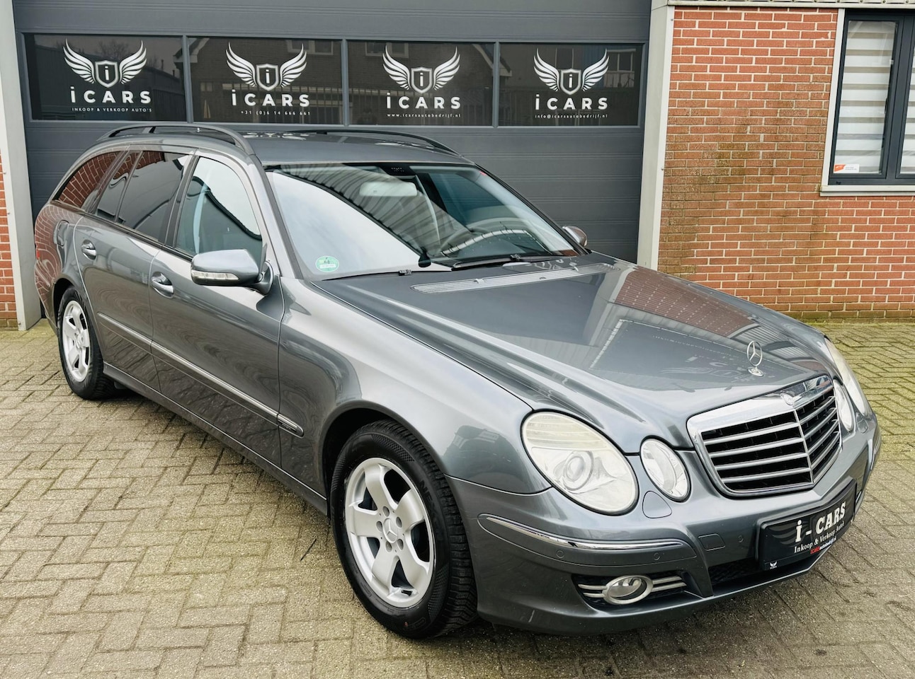 Mercedes-Benz E-klasse Estate - 200 K. Avantgarde Facelift Trekhaak - AutoWereld.nl