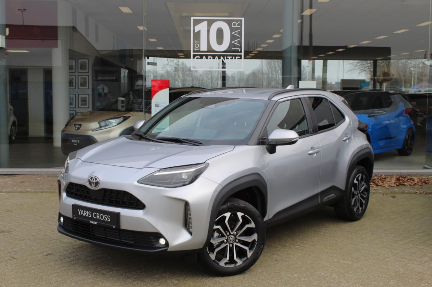 Toyota Yaris Cross - 1.5 Hybrid 130 Executive Limited | Sensoren v/a | Stoel & Stuurv - AutoWereld.nl