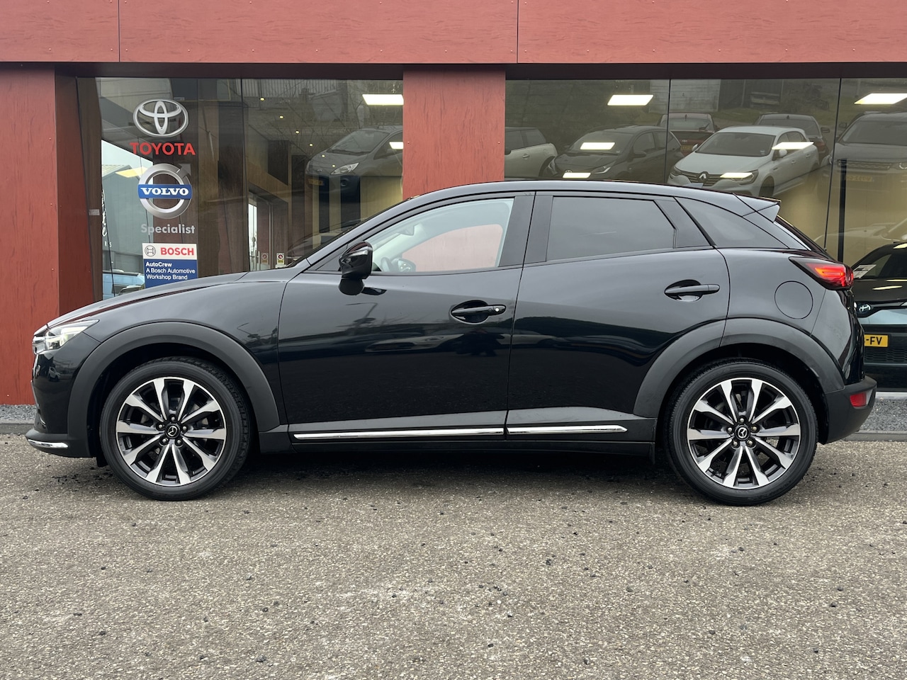 Mazda CX-3 - 2.0 SkyActiv-G 120 GT-M | Camera | Trekhaak | Haed-up | 18'' - AutoWereld.nl